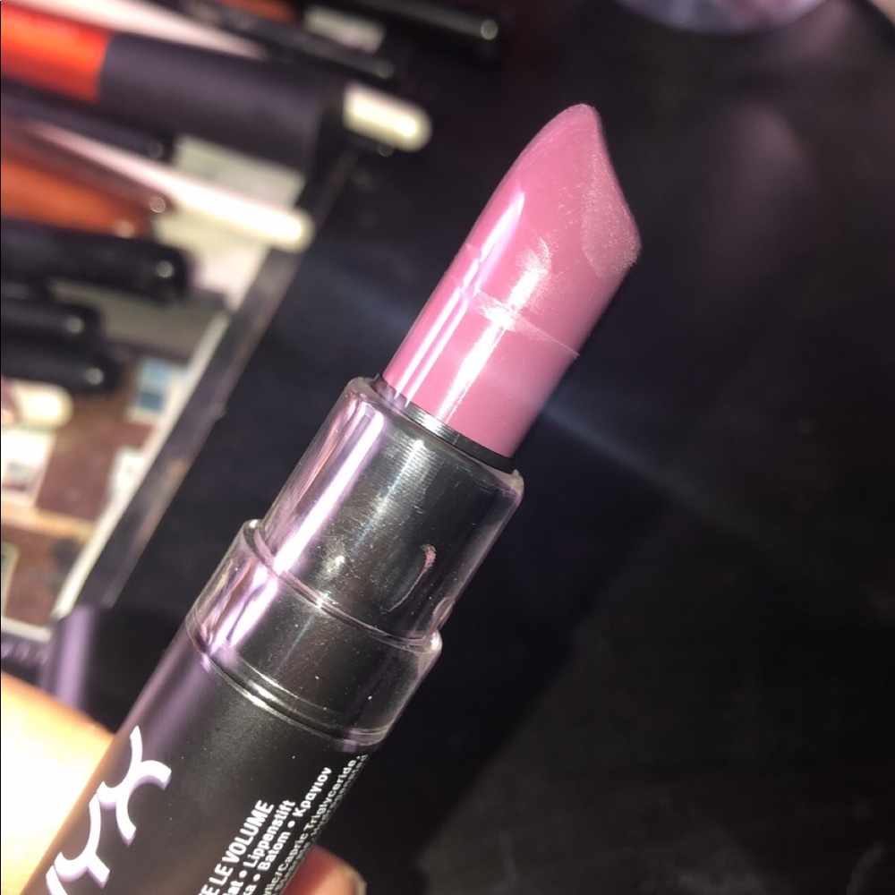 nyx matte lipstick